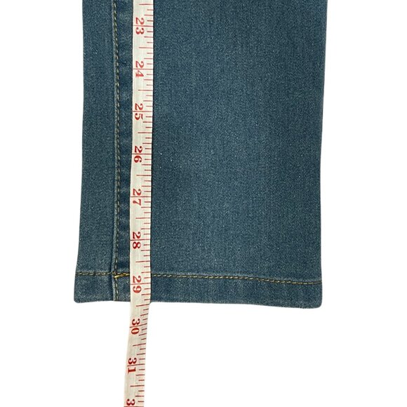 Y&F Stretch Women’s Sz 11/12 High Rise Curvy Fit Jeans Blue Rhinestone Buttons - Picture 12 of 16